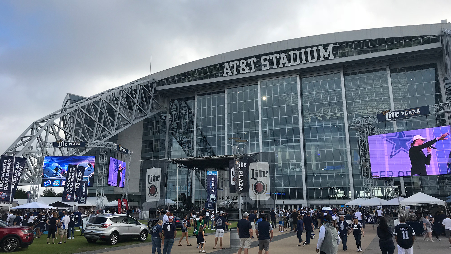 Our Guide to AT&T Stadium