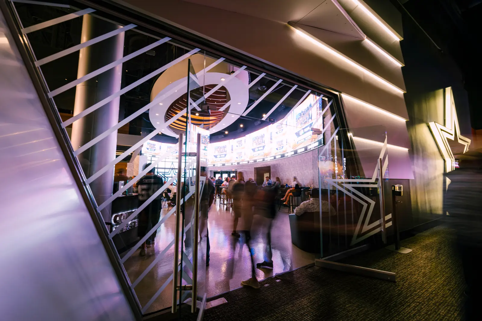The exterior of Dallas Cowboys Bar and Grill.